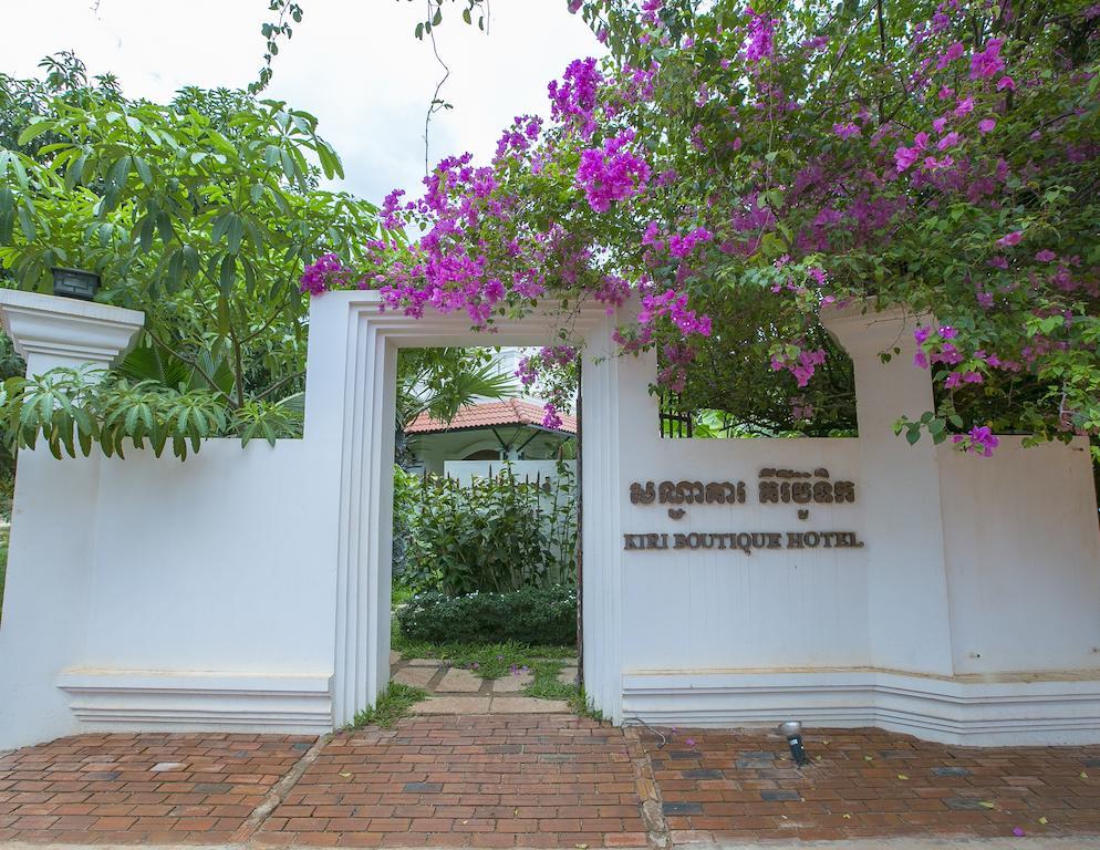 Kiri Boutique Hotel Siem Reap Exteriör bild
